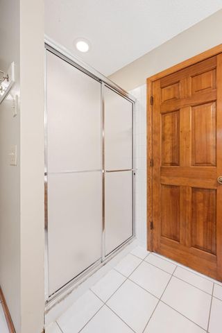 9535 Pineview Lane N, Maple Grove, MN 55369