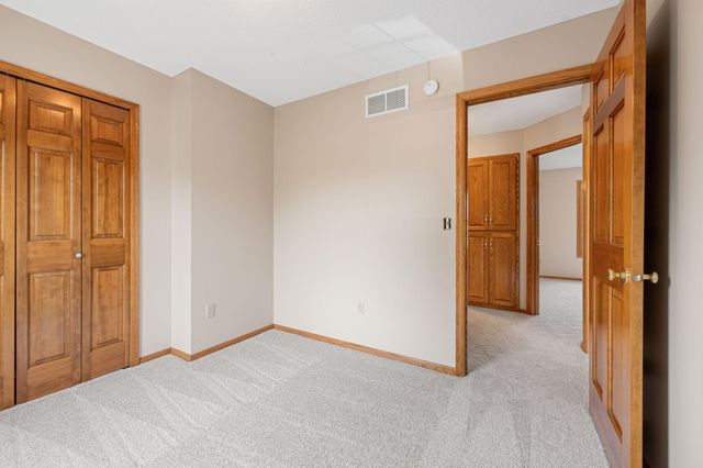 9535 Pineview Lane N, Maple Grove, MN 55369
