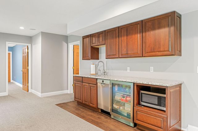 9535 Pineview Lane N, Maple Grove, MN 55369