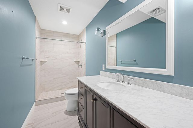 9535 Pineview Lane N, Maple Grove, MN 55369