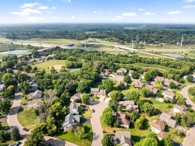 9535 Pineview Lane N, Maple Grove, MN 55369