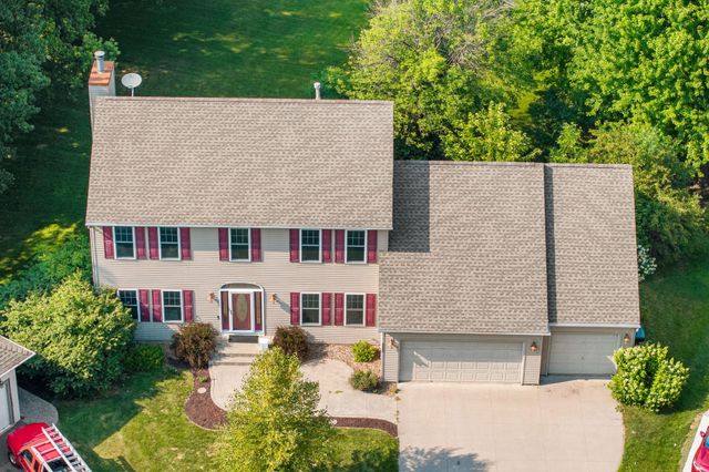 9535 Pineview Lane N, Maple Grove, MN 55369