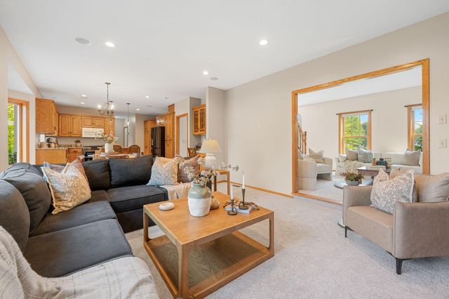 9535 Pineview Lane N, Maple Grove, MN 55369