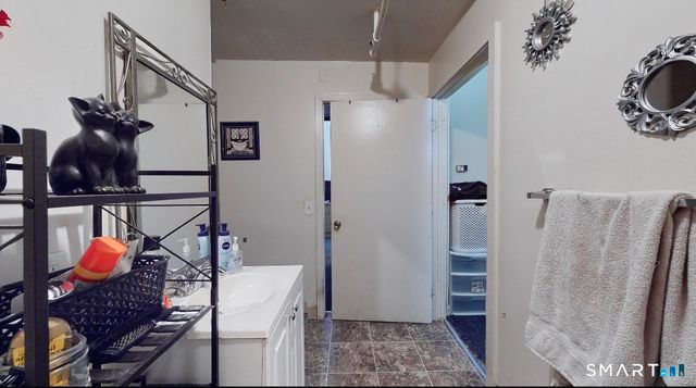 666 Main Street A1, Middletown, CT 06457