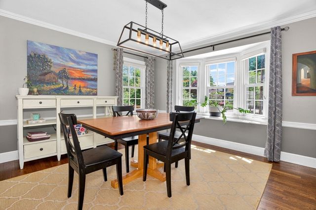 58 Leighton Rd, Wellesley, MA 02482
