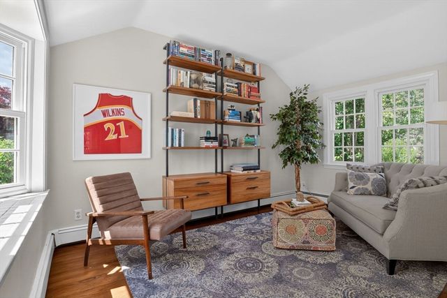 58 Leighton Rd, Wellesley, MA 02482