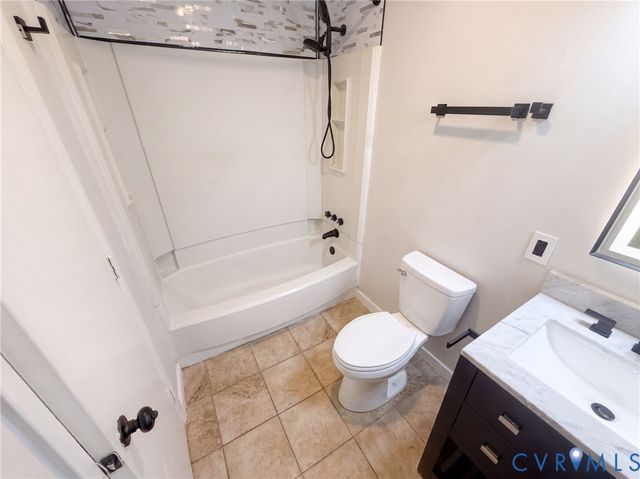800 Bedrock Ln, Richmond, VA 23224