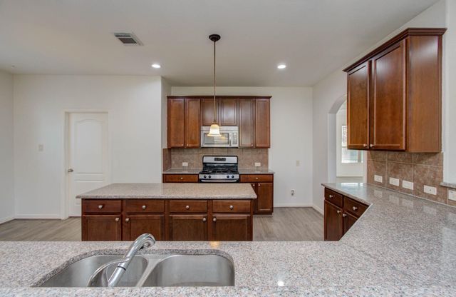 22314 Mosshall Ct Court, Tomball, TX 77375