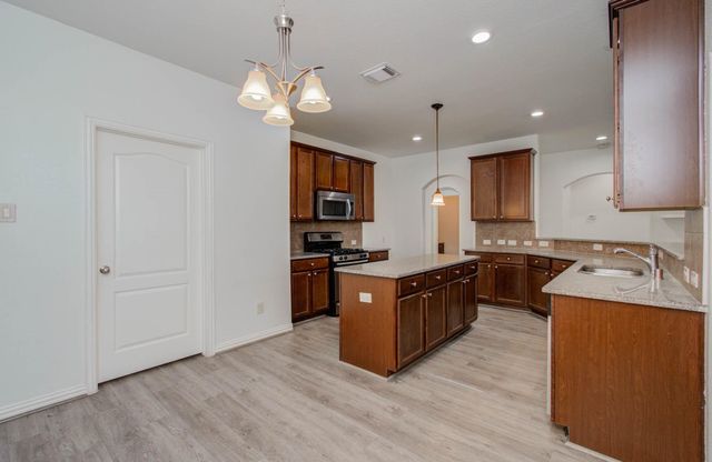 22314 Mosshall Ct Court, Tomball, TX 77375
