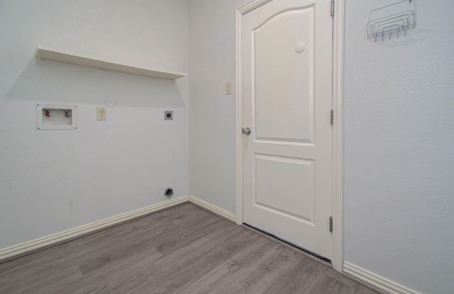22314 Mosshall Ct Court, Tomball, TX 77375