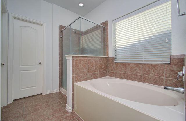 22314 Mosshall Ct Court, Tomball, TX 77375