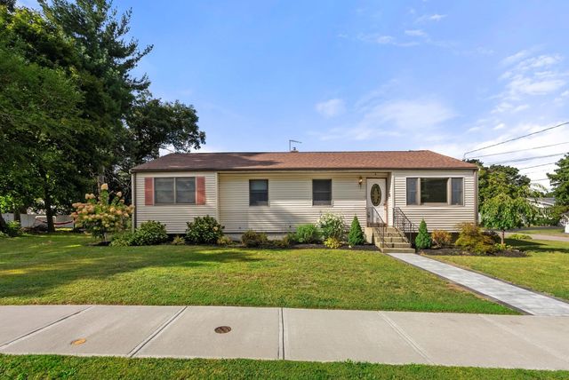 50 Main St., Medway, MA 02053