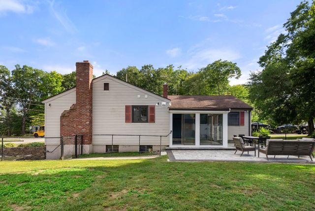 50 Main St., Medway, MA 02053