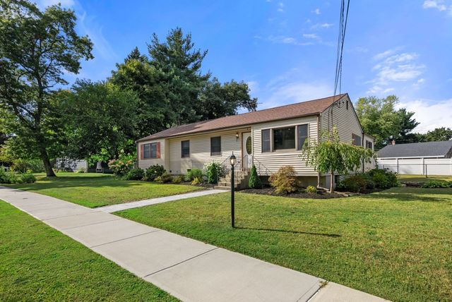 50 Main St., Medway, MA 02053