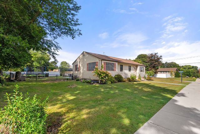 50 Main St., Medway, MA 02053