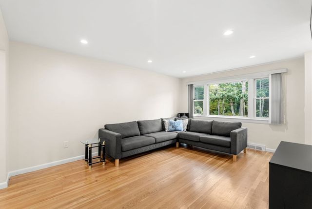 50 Main St., Medway, MA 02053