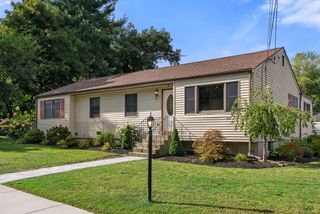 50 Main St., Medway, MA 02053