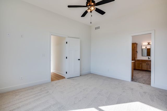 284 S Wellcrest Ct., Wichita, KS 67052