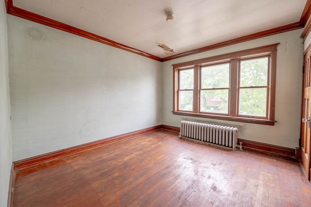 2323 Highland Avenue, Berwyn, IL 60402