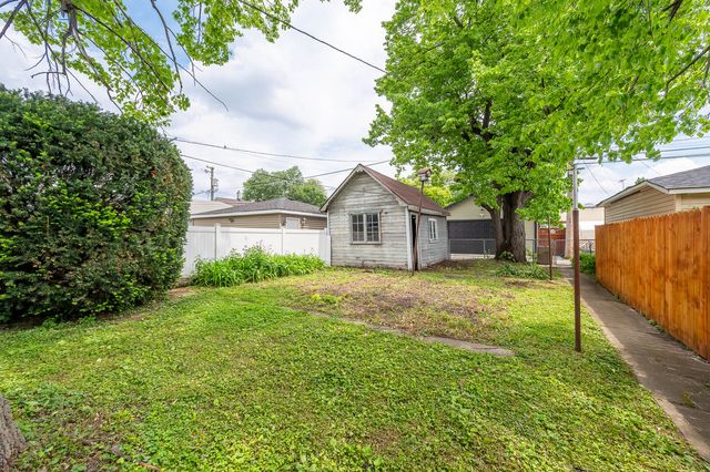 2323 Highland Avenue, Berwyn, IL 60402