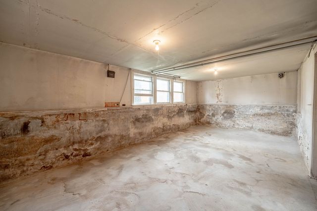 2323 Highland Avenue, Berwyn, IL 60402