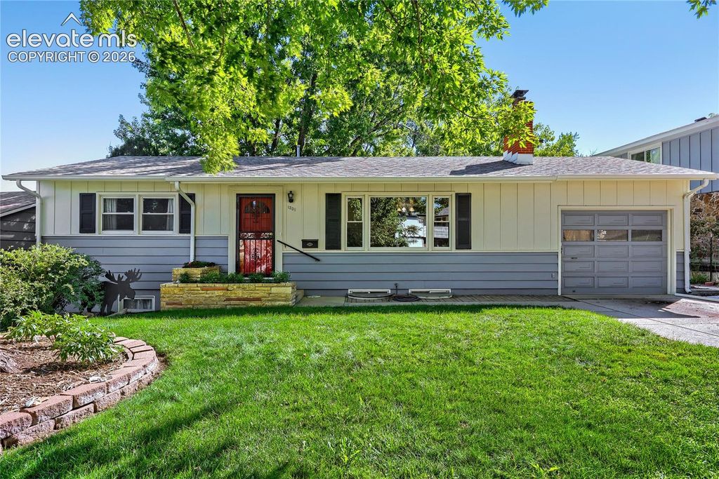 1331 Eagle View Drive, Colorado Springs, CO 80909 — exterior