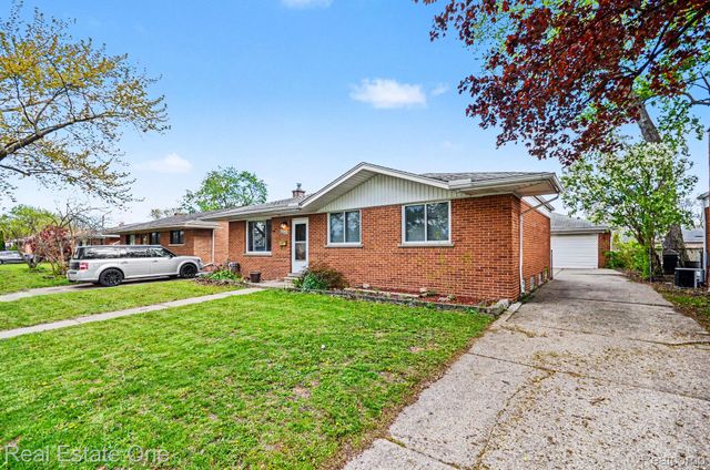 4508 Buckingham Drive, Warren, MI 48092