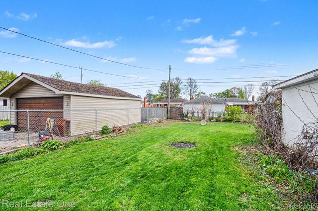 4508 Buckingham Drive, Warren, MI 48092