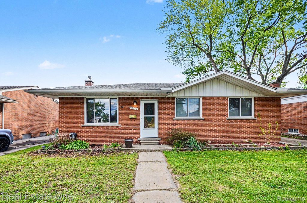 4508 Buckingham Drive, Warren, MI 48092