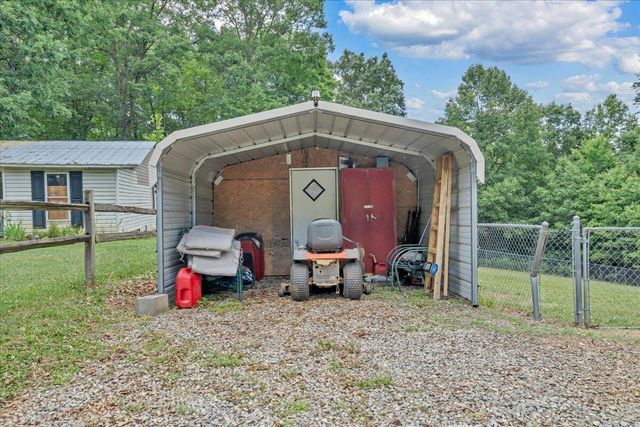 2744 Rutrough RD SE, Roanoke, VA 24014