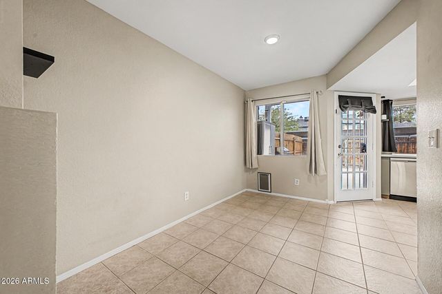 10100 N 89th Avenue 21, Peoria, AZ 85345