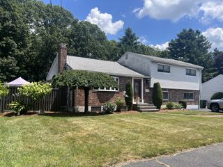 92 Noanett Road, Needham, MA 02492