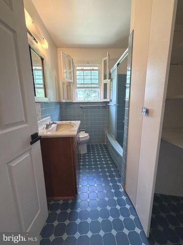 1207 GREENHILL RD, Flourtown, PA 19031