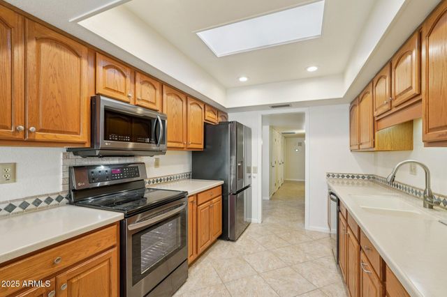 18229 N 103RD Avenue, Sun City, AZ 85373