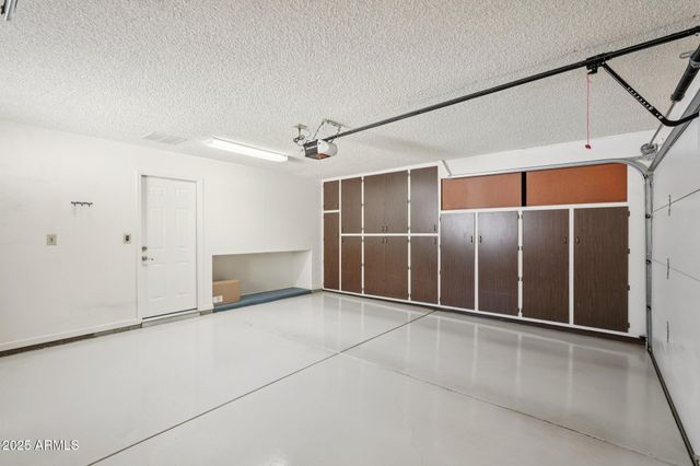 18229 N 103RD Avenue, Sun City, AZ 85373