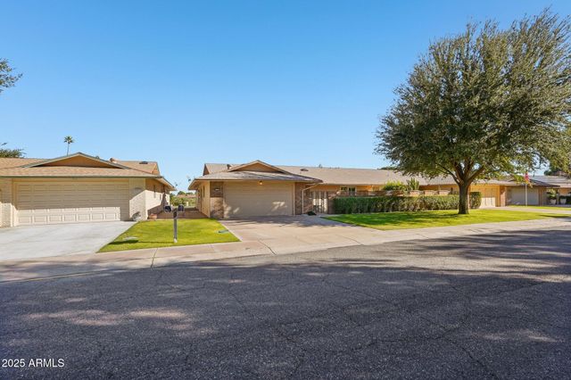 18229 N 103RD Avenue, Sun City, AZ 85373