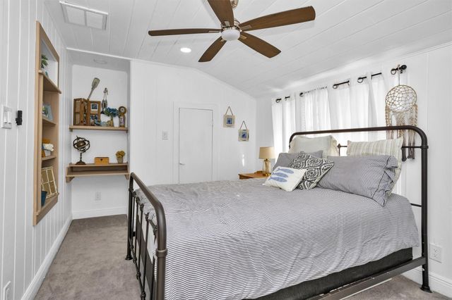 631 Clear Lake Road, Clear Lake Shores, TX 77565