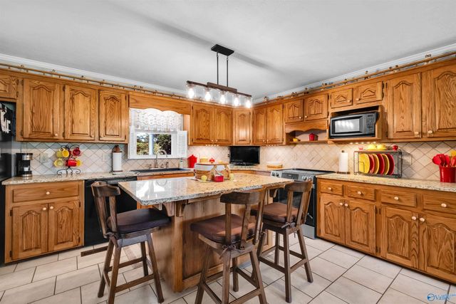 2440 Robertson Street E, Southside, AL 35907