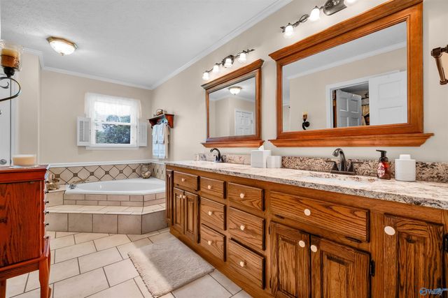 2440 Robertson Street E, Southside, AL 35907