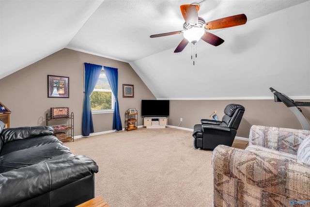 2440 Robertson Street E, Southside, AL 35907