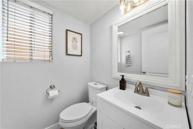 8 Rue Du Parc, Lake Forest, CA 92610