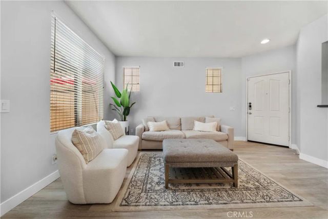 8 Rue Du Parc, Lake Forest, CA 92610