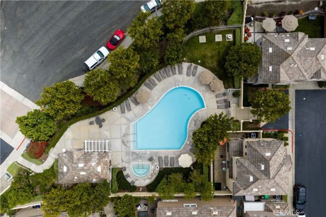 8 Rue Du Parc, Lake Forest, CA 92610