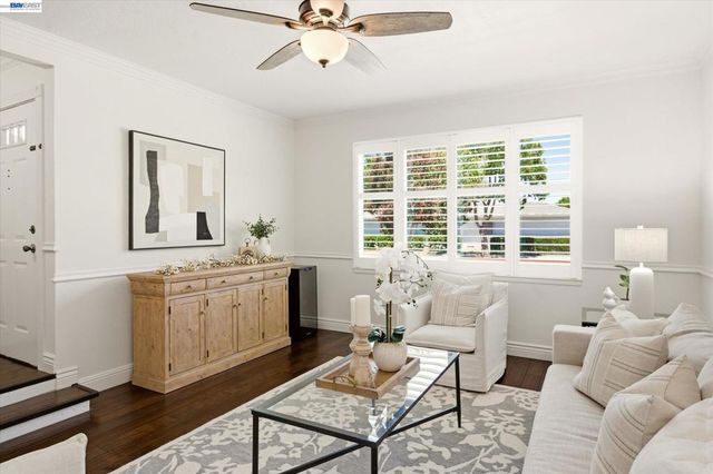 5016 Black Ave, Pleasanton, CA 94566