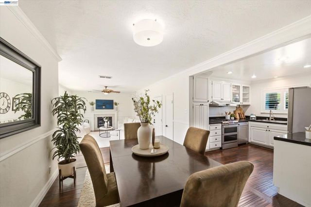 5016 Black Ave, Pleasanton, CA 94566