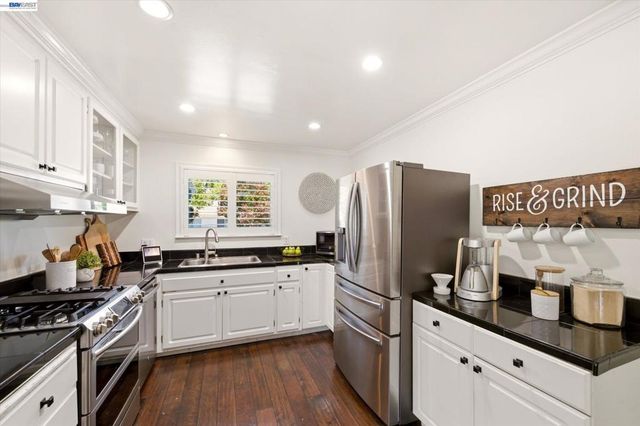 5016 Black Ave, Pleasanton, CA 94566