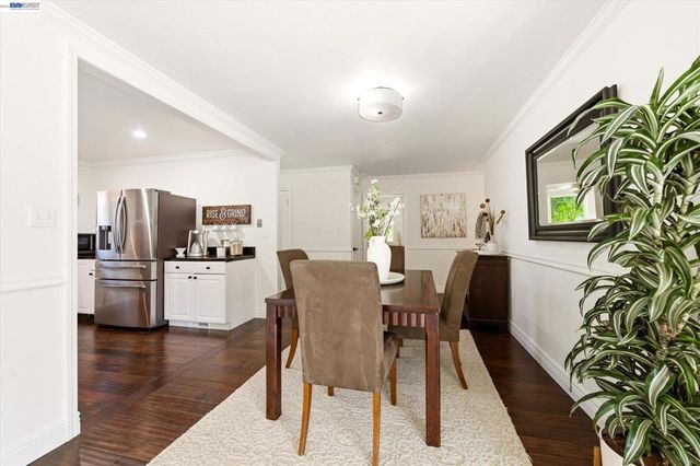 5016 Black Ave, Pleasanton, CA 94566
