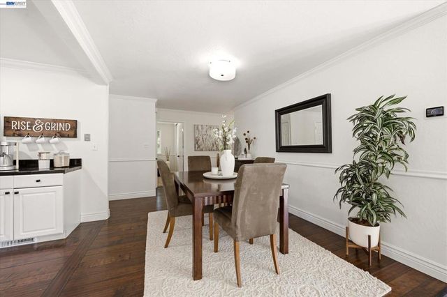 5016 Black Ave, Pleasanton, CA 94566