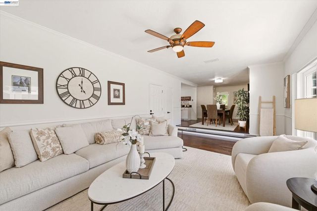 5016 Black Ave, Pleasanton, CA 94566