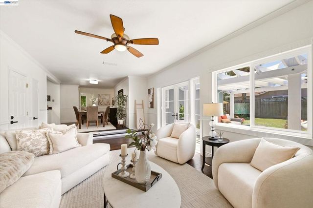5016 Black Ave, Pleasanton, CA 94566